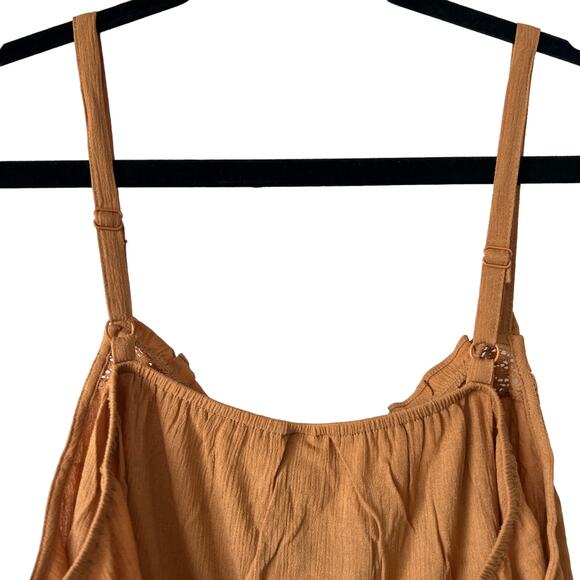 Torrid Women's Plus Size Tan Crinkle Gauze Crochet Tank Top - Size 2 - NWT - Picture 4 of 7